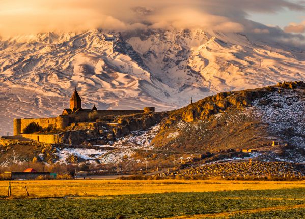 Армения: край горных святынь