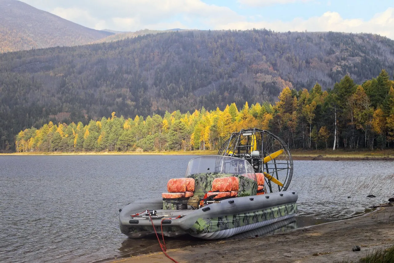 Аэролодка «Пиранья-6» на севере Байкала
